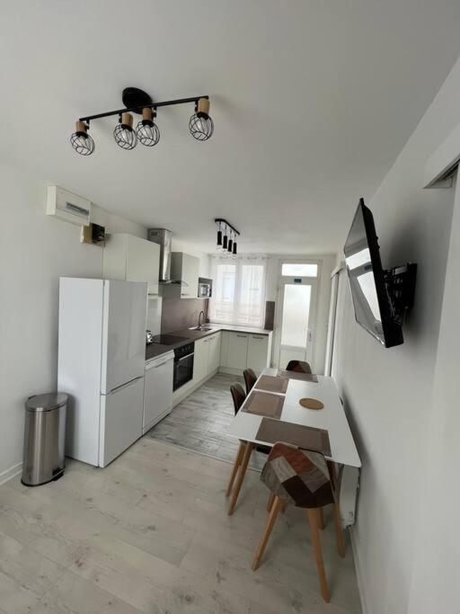 Appartement 3 Pieces Moderne 2 A 6 Personnes Ла-Бурбуль Екстер'єр фото